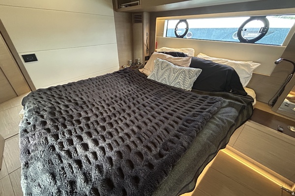 Sweet Home Chicago 52ft Pardo Yachts Yacht For Sale