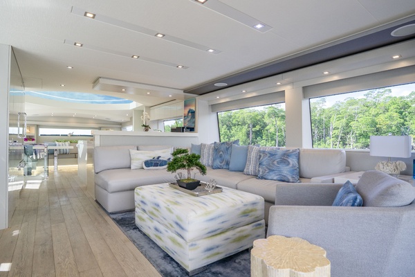 Imagine 75ft Hatteras Yacht For Sale