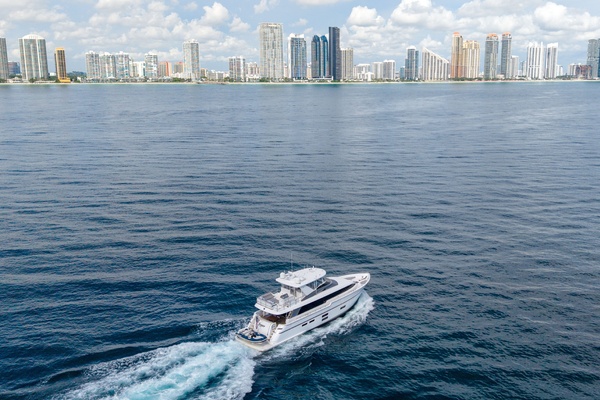 Imagine 75ft Hatteras Yacht For Sale