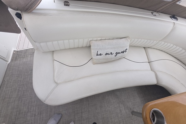35ft Cruisers Yachts Yacht For Sale