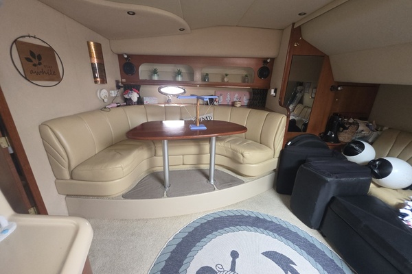 35ft Cruisers Yachts Yacht For Sale