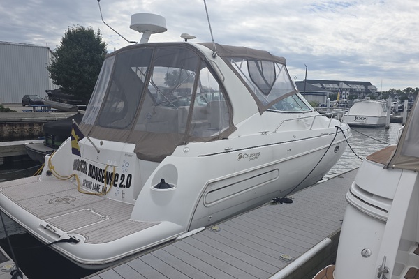 35ft Cruisers Yachts Yacht For Sale