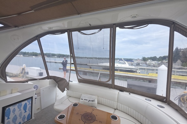 35ft Cruisers Yachts Yacht For Sale