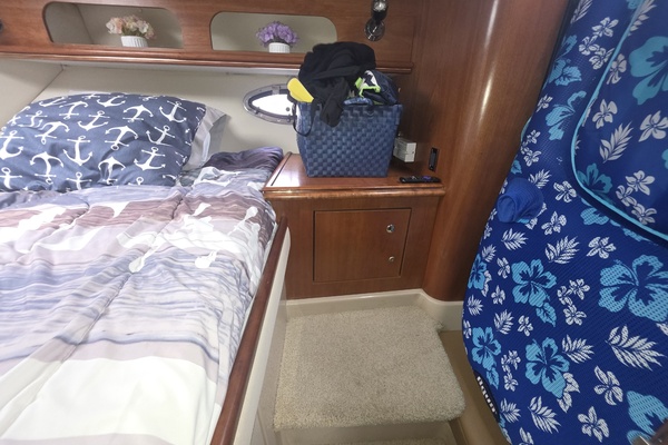 35ft Cruisers Yachts Yacht For Sale