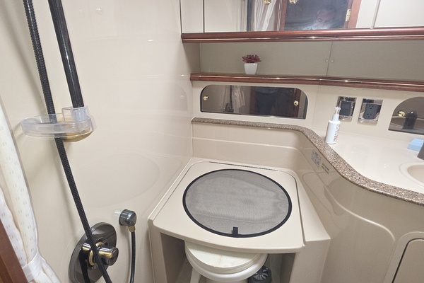 35ft Cruisers Yachts Yacht For Sale