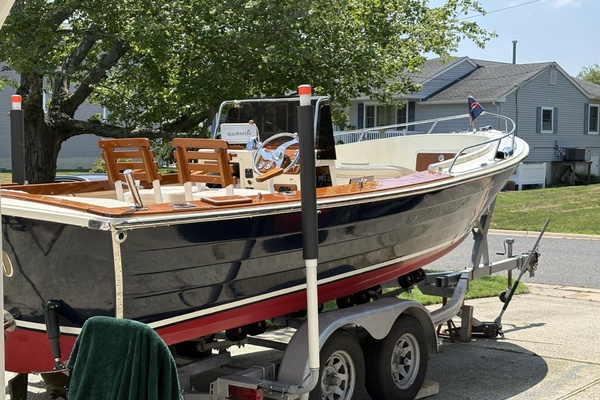 Dory 22ft Chris Craft Yacht For Sale