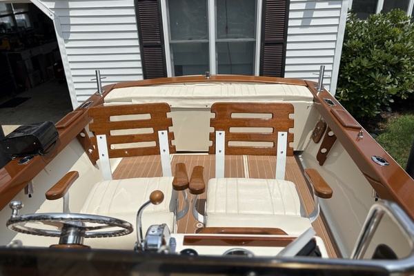 Dory 22ft Chris Craft Yacht For Sale