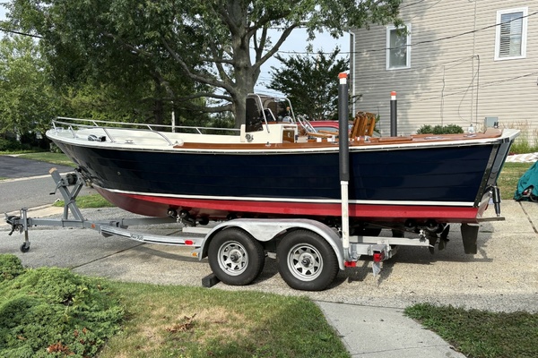 Dory 22ft Chris Craft Yacht For Sale