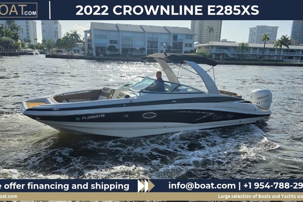 28ft Crownline Yacht For Sale