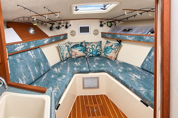 Pole Position  28ft Carolina Classic Yacht For Sale