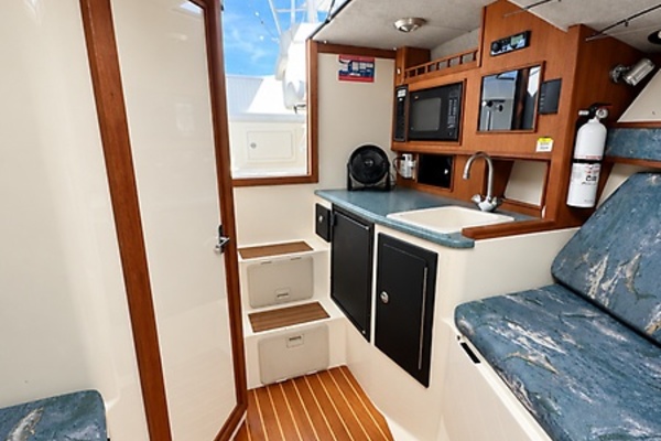 Pole Position  28ft Carolina Classic Yacht For Sale