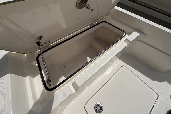 24ft Skeeter Yacht For Sale