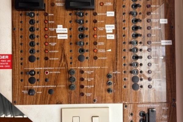 Dream Looper 39ft Mainship Yacht For Sale