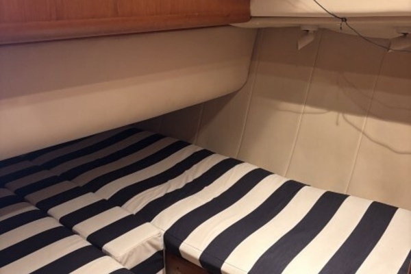 Dream Looper 39ft Mainship Yacht For Sale