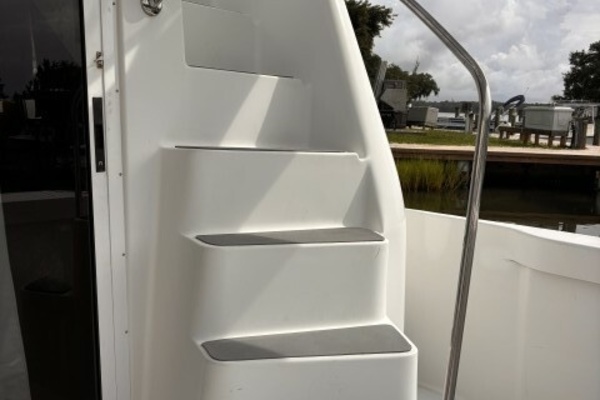Dream Looper 39ft Mainship Yacht For Sale