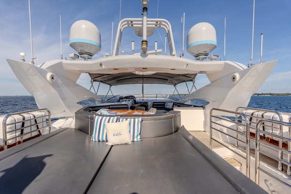 2004Sunseeker 105 ft 105 Yacht   Kefi