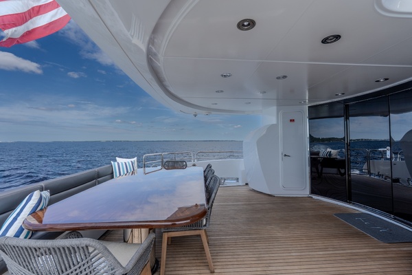 2004Sunseeker 105 ft 105 Yacht   Kefi