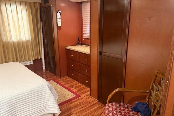 Leedle Lee 55ft Gibson Yacht For Sale