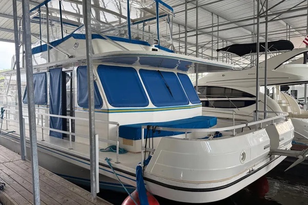 Leedle Lee 55ft Gibson Yacht For Sale