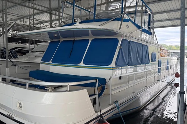 Leedle Lee 55ft Gibson Yacht For Sale