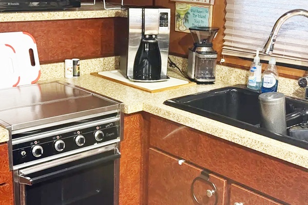 Leedle Lee 55ft Gibson Yacht For Sale