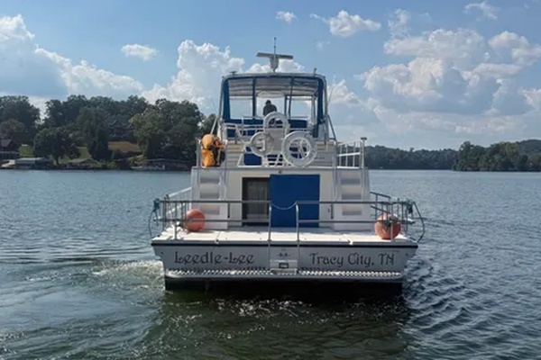 Leedle Lee 55ft Gibson Yacht For Sale