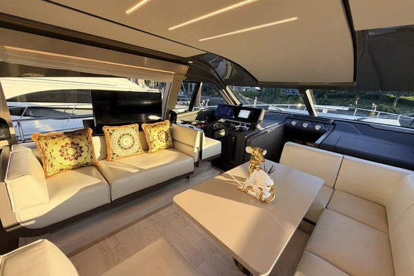 Ferretti Yachts 550 Fly Yacht For Sale