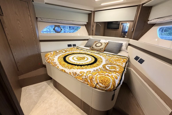 Ferretti Yachts 550 Fly Yacht For Sale
