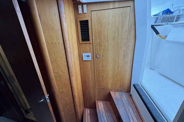 43ft Mainship Yacht For Sale