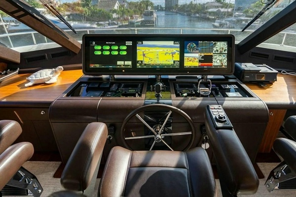 BELLA LISA 100ft Ocean Alexander Yacht For Sale