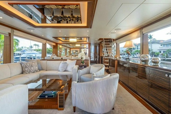 BELLA LISA 100ft Ocean Alexander Yacht For Sale