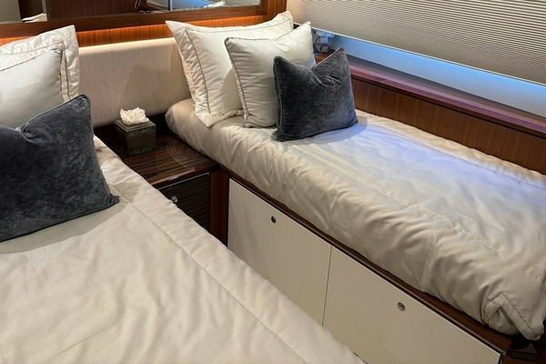 BELLA LISA 100ft Ocean Alexander Yacht For Sale