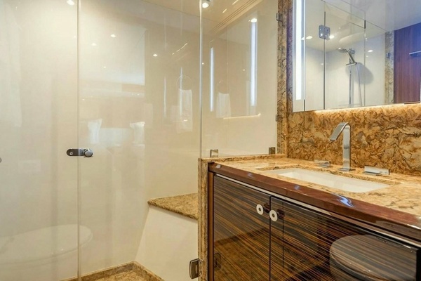 BELLA LISA 100ft Ocean Alexander Yacht For Sale