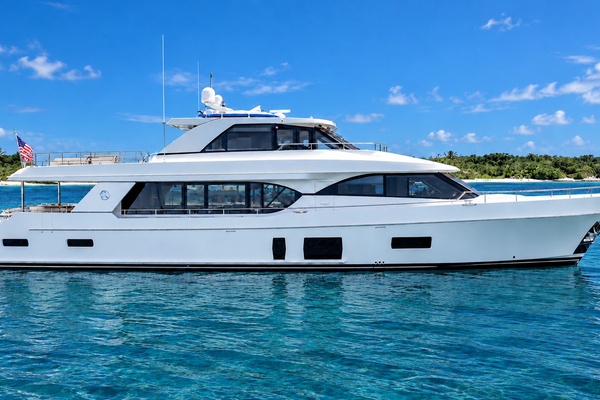 BELLA LISA 100ft Ocean Alexander Yacht For Sale
