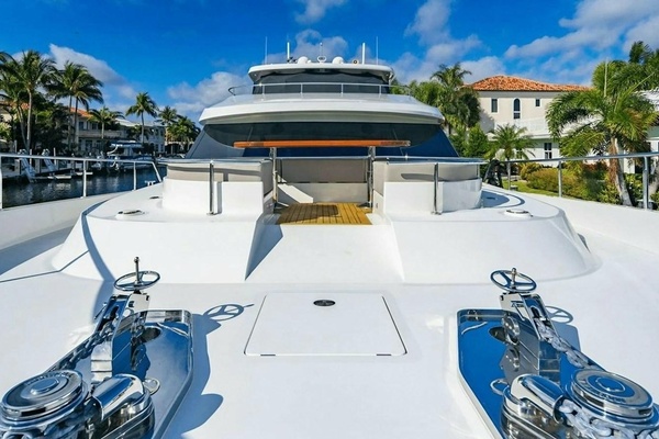 BELLA LISA 100ft Ocean Alexander Yacht For Sale