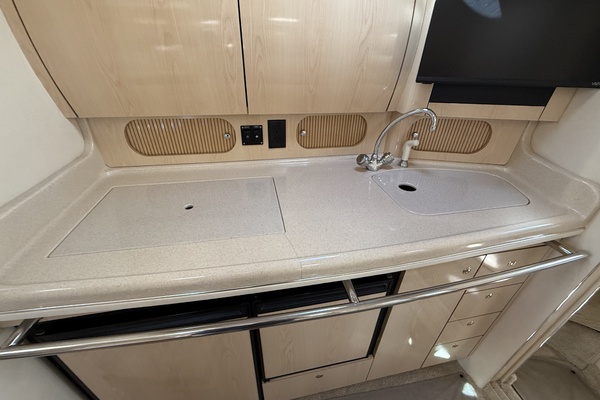 Lucy 36ft Sea Ray Yacht For Sale