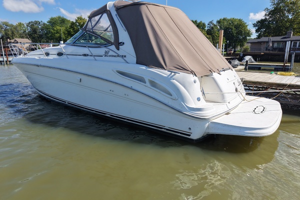 Lucy 36ft Sea Ray Yacht For Sale