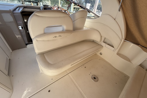 Lucy 36ft Sea Ray Yacht For Sale