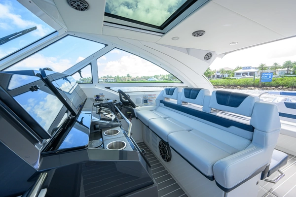 Formula 400 SSC Yacht For Sale
