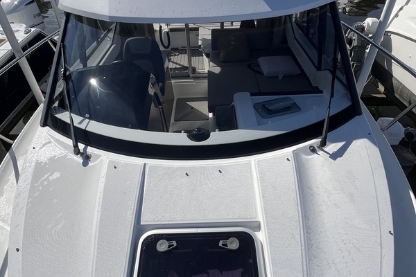25ft Jeanneau Yacht For Sale