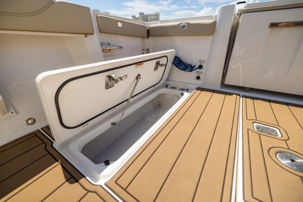 Pursuit S 378 Sport Yacht For Sale