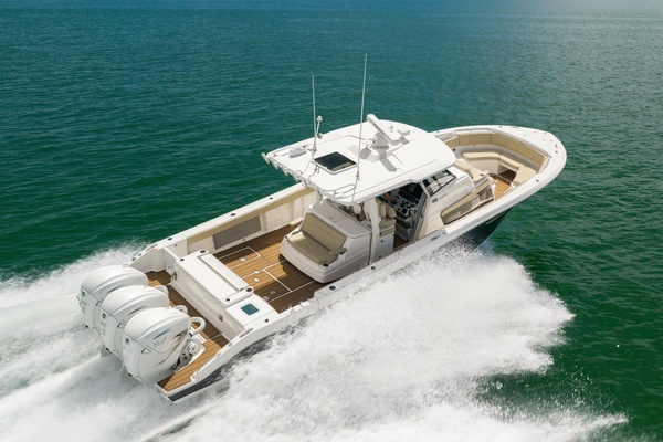 37ft Pursuit Yacht For Sale