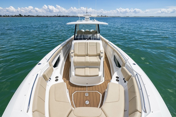 37ft Pursuit Yacht For Sale