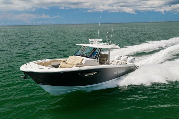 37ft Pursuit Yacht For Sale