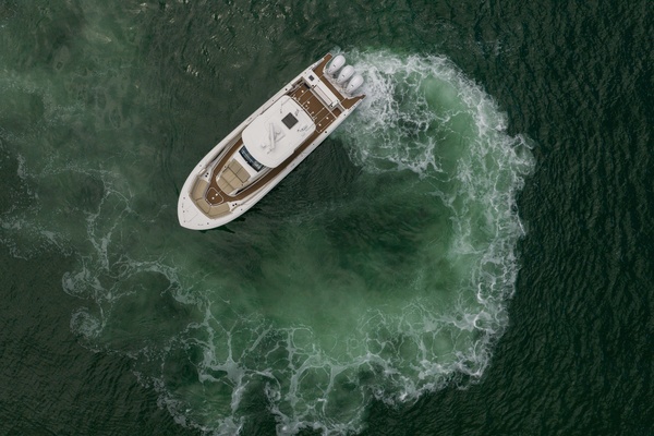 37ft Pursuit Yacht For Sale