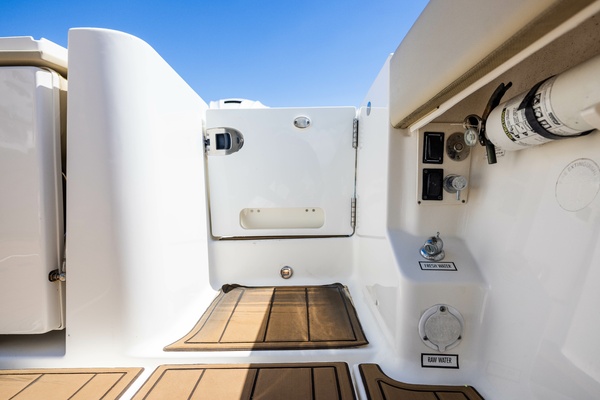37ft Pursuit Yacht For Sale