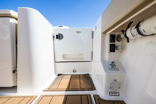 Pursuit S 378 Sport Yacht For Sale