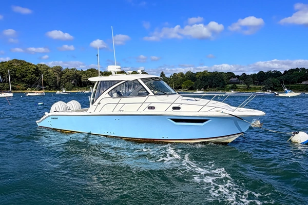 34-ft-Pursuit-2023--Bluebird Skies Cotuit Massachusetts United States  yacht for sale