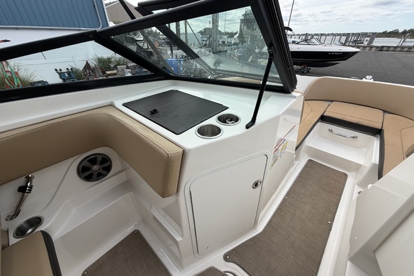 21ft Sea Ray Yacht For Sale