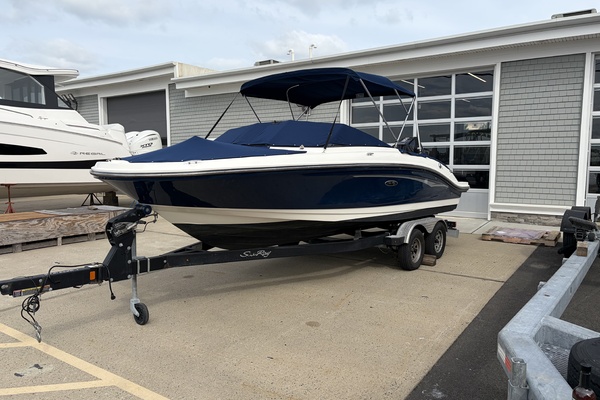 21ft Sea Ray Yacht For Sale